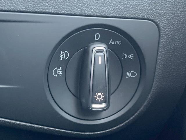 ティグアン ＴＤＩ　４モーション　ハイライン　サンルーフ　ＤＣＣパッケージ　レザーシートＰＫＧ　ＡＰＰＬＥＣＡＲＰＬＡＹ　純正ナビＴＶ　３６０度カメラ　スマートエントリー　シートヒーター　アダプティブクルコン　ブラインドスポットアシスト　禁煙車（29枚目）