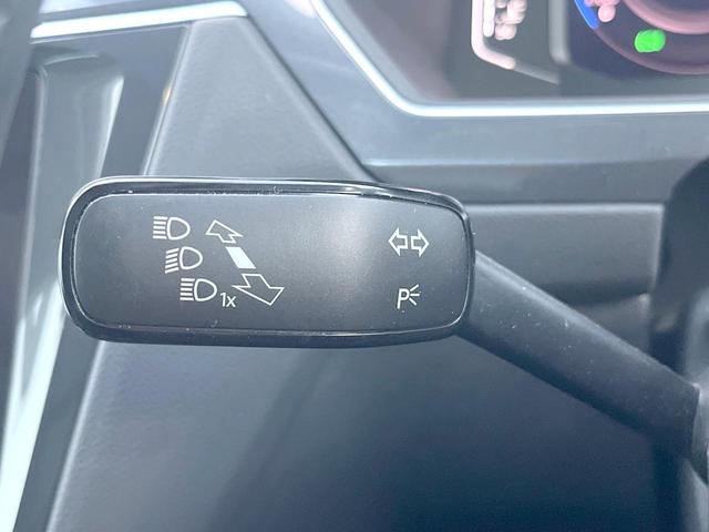 ティグアン ＴＤＩ　４モーション　ハイライン　サンルーフ　ＤＣＣパッケージ　レザーシートＰＫＧ　ＡＰＰＬＥＣＡＲＰＬＡＹ　純正ナビＴＶ　３６０度カメラ　スマートエントリー　シートヒーター　アダプティブクルコン　ブラインドスポットアシスト　禁煙車（32枚目）