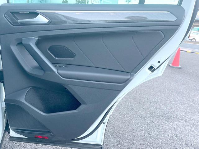 ティグアン ＴＤＩ　４モーション　ハイライン　サンルーフ　ＤＣＣパッケージ　レザーシートＰＫＧ　ＡＰＰＬＥＣＡＲＰＬＡＹ　純正ナビＴＶ　３６０度カメラ　スマートエントリー　シートヒーター　アダプティブクルコン　ブラインドスポットアシスト　禁煙車（58枚目）