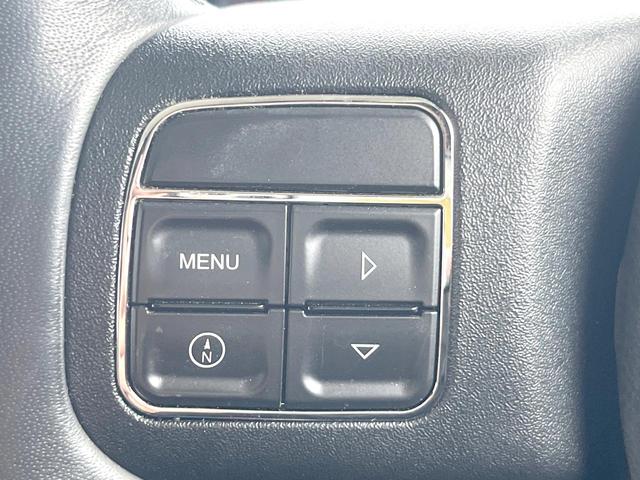 ジープ・ラングラーアンリミテッド サハラ　ＳＡＨＡＲＡ刺繍入革シート　シートヒーター　カロッツェリア製ナビＴＶ　バックカメラ　クルーズコントロール　サイドカメラ　純正１８インチＡＷ　オートエアコン　オートライト　サイドステップ　ＥＴＣ　禁煙車（34枚目）