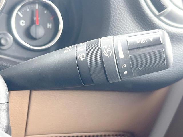 ジープ・ラングラーアンリミテッド サハラ　ＳＡＨＡＲＡ刺繍入革シート　シートヒーター　カロッツェリア製ナビＴＶ　バックカメラ　クルーズコントロール　サイドカメラ　純正１８インチＡＷ　オートエアコン　オートライト　サイドステップ　ＥＴＣ　禁煙車（36枚目）