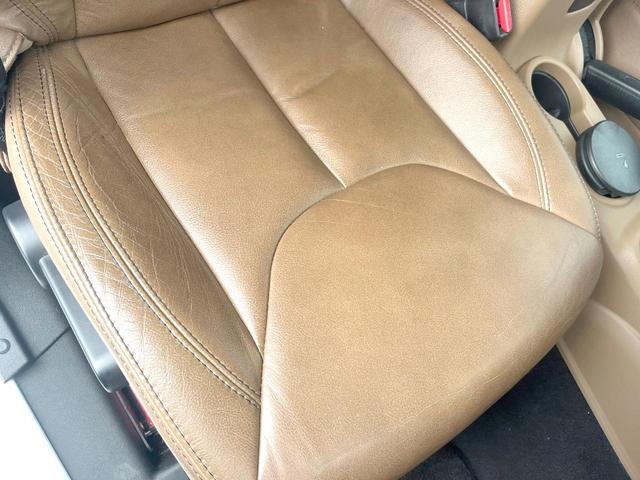 ジープ・ラングラーアンリミテッド サハラ　ＳＡＨＡＲＡ刺繍入革シート　シートヒーター　カロッツェリア製ナビＴＶ　バックカメラ　クルーズコントロール　サイドカメラ　純正１８インチＡＷ　オートエアコン　オートライト　サイドステップ　ＥＴＣ　禁煙車（39枚目）