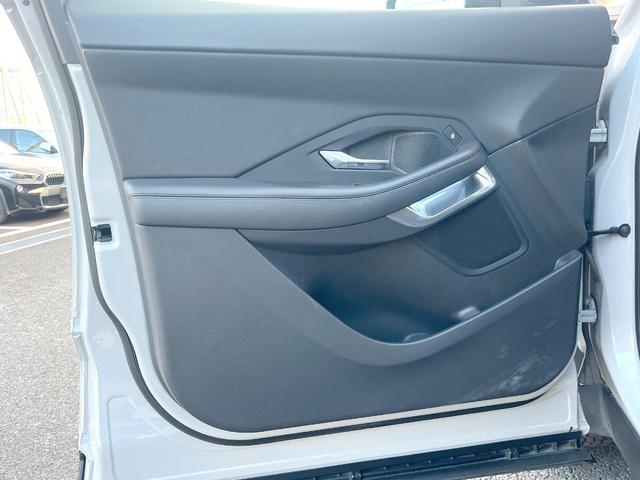 Eペイス S 250PS デモストペシフィケーションパック セレクトパック ブラックパック スマートフォンパック 黒革シート AppleCarPlay 全周囲カメラ アダプティブクルコン パワーシート・ヒーター ETC 禁煙車(46枚目)