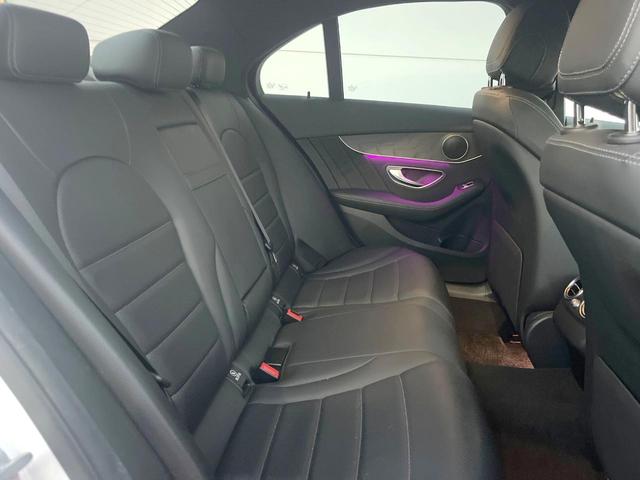 Cクラス C200ローレウスエディションスポーツプラスパック 特別仕様車 レーダーセーフティPKG HUD 革シート 純正ナビTV リアビューカメラ キーレスゴー シートヒーター パワーシート LEDヘッドライト ハイビームアシスト 純正18インチアルミ 禁煙(10枚目)