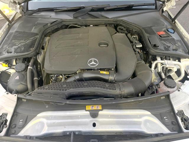 Cクラス C200ローレウスエディションスポーツプラスパック 特別仕様車 レーダーセーフティPKG HUD 革シート 純正ナビTV リアビューカメラ キーレスゴー シートヒーター パワーシート LEDヘッドライト ハイビームアシスト 純正18インチアルミ 禁煙(19枚目)