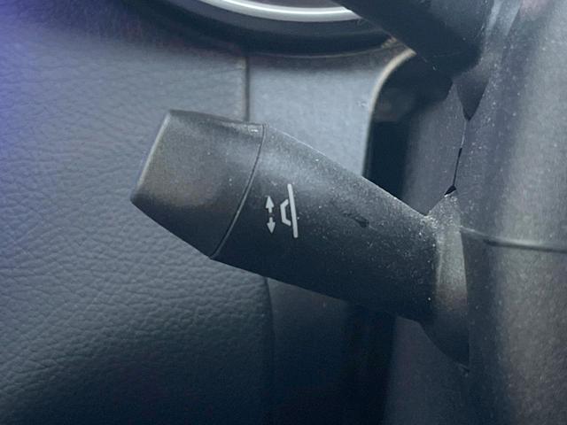 Cクラス C200ローレウスエディションスポーツプラスパック 特別仕様車 レーダーセーフティPKG HUD 革シート 純正ナビTV リアビューカメラ キーレスゴー シートヒーター パワーシート LEDヘッドライト ハイビームアシスト 純正18インチアルミ 禁煙(32枚目)