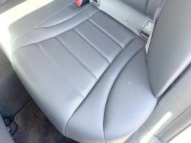 Cクラス C200ローレウスエディションスポーツプラスパック 特別仕様車 レーダーセーフティPKG HUD 革シート 純正ナビTV リアビューカメラ キーレスゴー シートヒーター パワーシート LEDヘッドライト ハイビームアシスト 純正18インチアルミ 禁煙(55枚目)