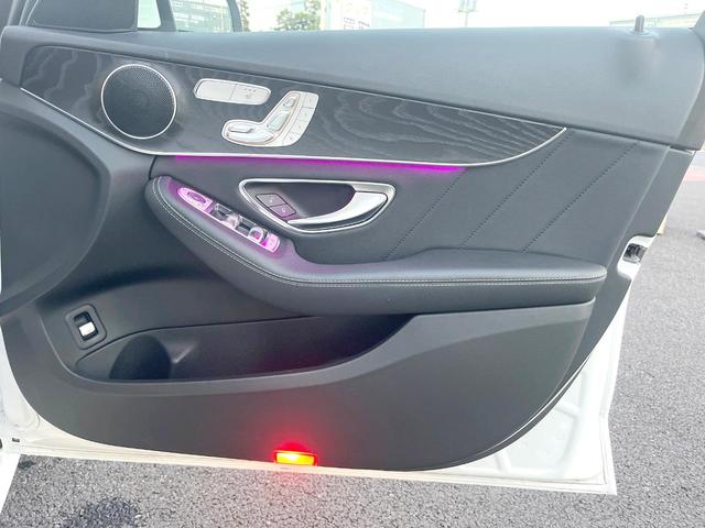 Cクラス C200ローレウスエディションスポーツプラスパック 特別仕様車 レーダーセーフティPKG HUD 革シート 純正ナビTV リアビューカメラ キーレスゴー シートヒーター パワーシート LEDヘッドライト ハイビームアシスト 純正18インチアルミ 禁煙(56枚目)