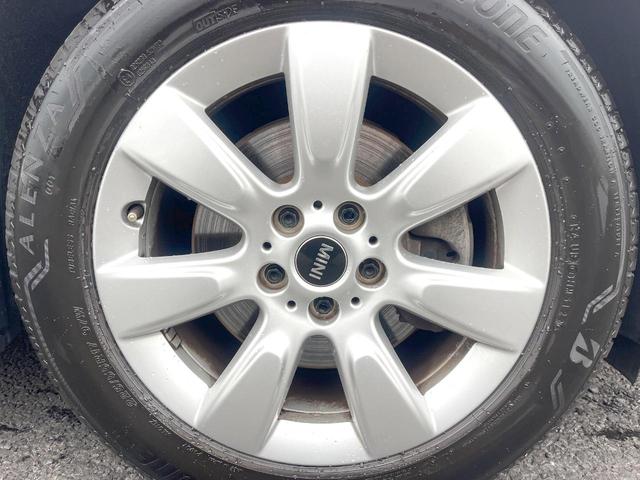 ＭＩＮＩ クーパーＤ　クロスオーバー　オール４　ペッパーＰＫＧ　アダプティブＬＥＤヘッドランプ　純正ナビ　バックカメラ　アクティブクルコン　シートヒーター　純正１７インチＡＷ　パワーバックドア　パーキングアシスト　ドライビングモード　ＥＴＣ　禁煙車（59枚目）