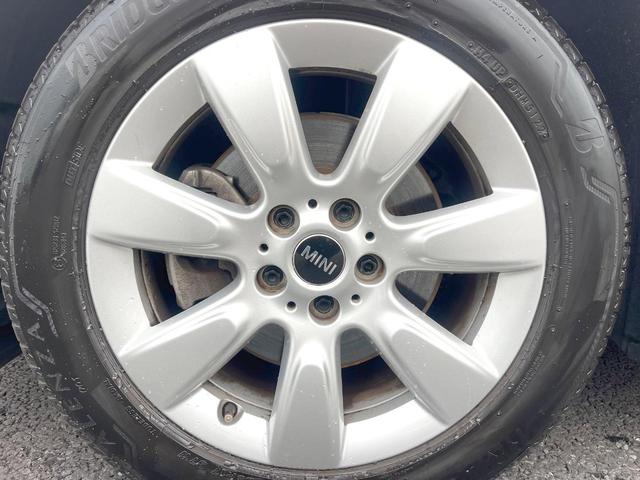 ＭＩＮＩ クーパーＤ　クロスオーバー　オール４　ペッパーＰＫＧ　アダプティブＬＥＤヘッドランプ　純正ナビ　バックカメラ　アクティブクルコン　シートヒーター　純正１７インチＡＷ　パワーバックドア　パーキングアシスト　ドライビングモード　ＥＴＣ　禁煙車（60枚目）