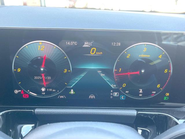 Ｂクラス Ｂ２００ｄ　ＡＭＧライン　ナビゲーションＰＫＧ　レーダーセーフティＰＫＧ　純正ナビＴＶ　リアビューカメラ　アダプティブハイビームアシスト＋　パワーシート　シートヒーター　電動リア　純正１８インチアルミ　ＥＴＣ　禁煙（28枚目）