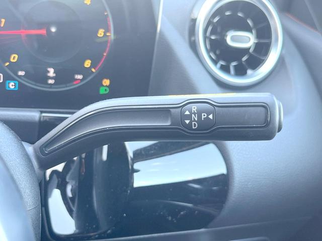 Ｂクラス Ｂ２００ｄ　ＡＭＧライン　ナビゲーションＰＫＧ　レーダーセーフティＰＫＧ　純正ナビＴＶ　リアビューカメラ　アダプティブハイビームアシスト＋　パワーシート　シートヒーター　電動リア　純正１８インチアルミ　ＥＴＣ　禁煙（33枚目）