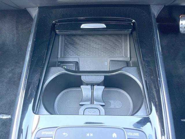 Ｂクラス Ｂ２００ｄ　ＡＭＧライン　ナビゲーションＰＫＧ　レーダーセーフティＰＫＧ　純正ナビＴＶ　リアビューカメラ　アダプティブハイビームアシスト＋　パワーシート　シートヒーター　電動リア　純正１８インチアルミ　ＥＴＣ　禁煙（40枚目）