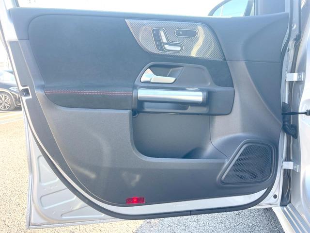 Ｂクラス Ｂ２００ｄ　ＡＭＧライン　ナビゲーションＰＫＧ　レーダーセーフティＰＫＧ　純正ナビＴＶ　リアビューカメラ　アダプティブハイビームアシスト＋　パワーシート　シートヒーター　電動リア　純正１８インチアルミ　ＥＴＣ　禁煙（47枚目）