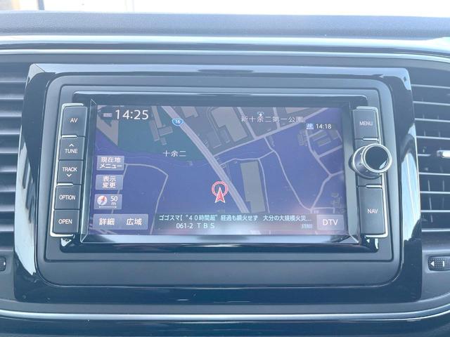 ●純正ナビ：一体感のあるナビは、高級感ある車内を演出してくれます。Ｂｌｕｅｔｏｏｔｈ再生などオーディオ機能も充実しておりますので、運転もより楽しめます♪