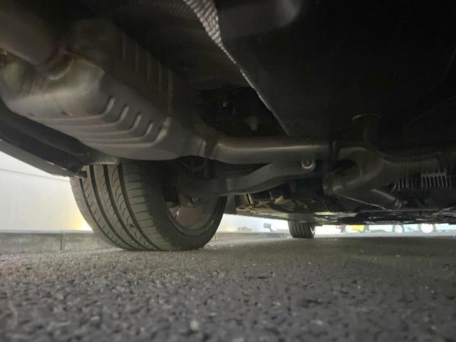 ＣＬＳクラス ＣＬＳ５３　４マチック＋　ガラススライディングルーフ　純正ナビＴＶ　Ｂｕｒｍｅｓｔｅｒ　レーダーセーフティＰＫＧ　白革シート　パワーシート　全席シートヒーター　ベンチレーター　純正２０インチＡＷ　ＬＥＤヘッド　ＥＴＣ　禁煙車（21枚目）