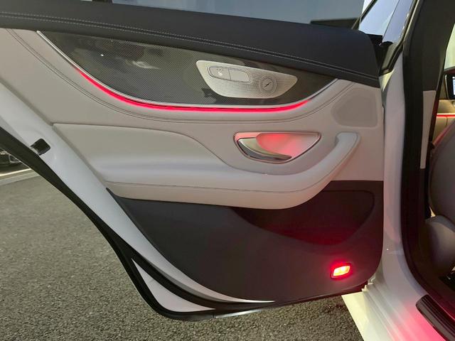 ＣＬＳクラス ＣＬＳ５３　４マチック＋　ガラススライディングルーフ　純正ナビＴＶ　Ｂｕｒｍｅｓｔｅｒ　レーダーセーフティＰＫＧ　白革シート　パワーシート　全席シートヒーター　ベンチレーター　純正２０インチＡＷ　ＬＥＤヘッド　ＥＴＣ　禁煙車（28枚目）