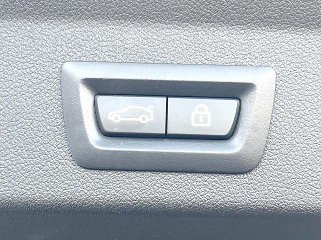 １シリーズ １１８ｄ　Ｍスポーツエディションジョイ＋ハイラインＰ　ハイラインＰＫＧ　ストレージＰＫＧ　コンフォートＰＫＧ　ｉＤｒｉｖｅナビゲーションＰＫＧ　純正ナビ　リアビューカメラ　アクティブクルーズ　ドライビングアシスト　ＬＥＤヘッドライト　コンフォートアクセス（7枚目）