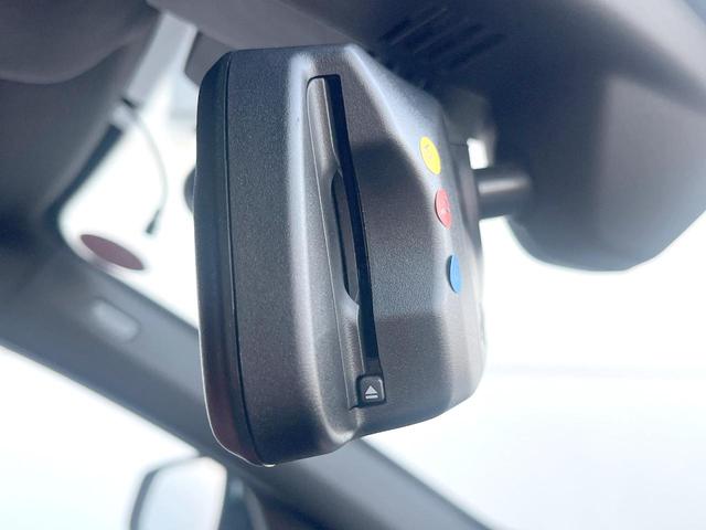 １シリーズ １１８ｄ　Ｍスポーツエディションジョイ＋ハイラインＰ　ハイラインＰＫＧ　ストレージＰＫＧ　コンフォートＰＫＧ　ｉＤｒｉｖｅナビゲーションＰＫＧ　純正ナビ　リアビューカメラ　アクティブクルーズ　ドライビングアシスト　ＬＥＤヘッドライト　コンフォートアクセス（40枚目）