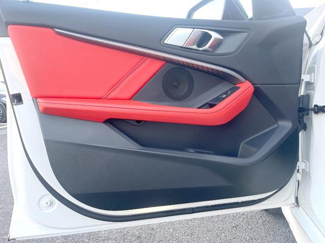 １シリーズ １１８ｄ　Ｍスポーツエディションジョイ＋ハイラインＰ　ハイラインＰＫＧ　ストレージＰＫＧ　コンフォートＰＫＧ　ｉＤｒｉｖｅナビゲーションＰＫＧ　純正ナビ　リアビューカメラ　アクティブクルーズ　ドライビングアシスト　ＬＥＤヘッドライト　コンフォートアクセス（43枚目）