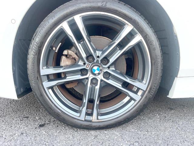 １シリーズ １１８ｄ　Ｍスポーツエディションジョイ＋ハイラインＰ　ハイラインＰＫＧ　ストレージＰＫＧ　コンフォートＰＫＧ　ｉＤｒｉｖｅナビゲーションＰＫＧ　純正ナビ　リアビューカメラ　アクティブクルーズ　ドライビングアシスト　ＬＥＤヘッドライト　コンフォートアクセス（51枚目）