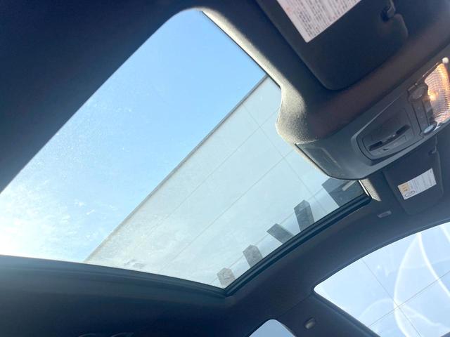 ６シリーズ ６４０ｉグランクーペ　Ｍスポーツパッケージ　サンルーフ　白革シート　ＬＥＤヘッド　純正ナビＴＶ　バックカメラ　パワーシート・ヒーター　クルーズコントロール　純正１９インチアルミ　ルームミラー内蔵ＥＴＣ　禁煙車（4枚目）