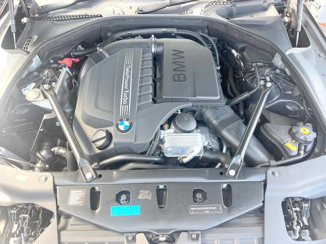 ６シリーズ ６４０ｉグランクーペ　Ｍスポーツパッケージ　サンルーフ　白革シート　ＬＥＤヘッド　純正ナビＴＶ　バックカメラ　パワーシート・ヒーター　クルーズコントロール　純正１９インチアルミ　ルームミラー内蔵ＥＴＣ　禁煙車（19枚目）