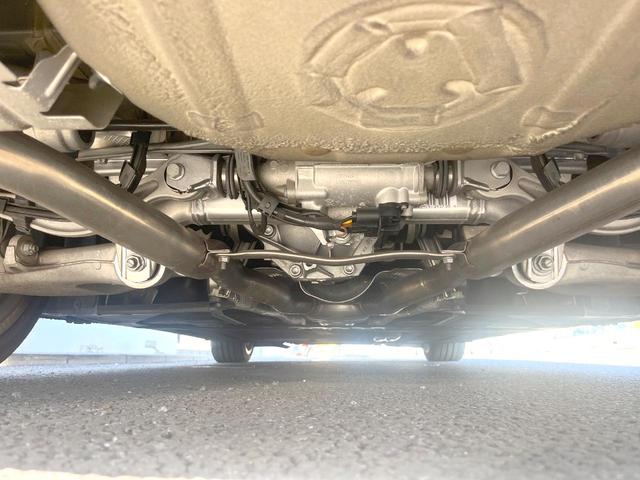 ６シリーズ ６４０ｉグランクーペ　Ｍスポーツパッケージ　サンルーフ　白革シート　ＬＥＤヘッド　純正ナビＴＶ　バックカメラ　パワーシート・ヒーター　クルーズコントロール　純正１９インチアルミ　ルームミラー内蔵ＥＴＣ　禁煙車（20枚目）