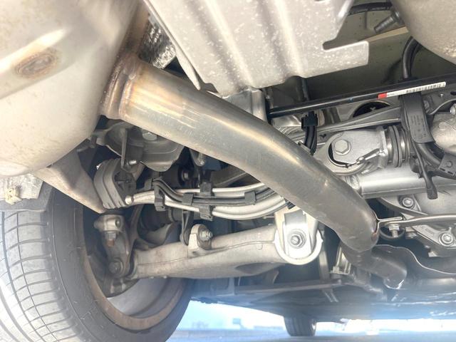 ６シリーズ ６４０ｉグランクーペ　Ｍスポーツパッケージ　サンルーフ　白革シート　ＬＥＤヘッド　純正ナビＴＶ　バックカメラ　パワーシート・ヒーター　クルーズコントロール　純正１９インチアルミ　ルームミラー内蔵ＥＴＣ　禁煙車（21枚目）