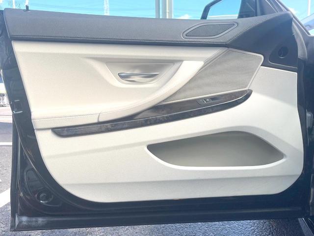 ６シリーズ ６４０ｉグランクーペ　Ｍスポーツパッケージ　サンルーフ　白革シート　ＬＥＤヘッド　純正ナビＴＶ　バックカメラ　パワーシート・ヒーター　クルーズコントロール　純正１９インチアルミ　ルームミラー内蔵ＥＴＣ　禁煙車（43枚目）