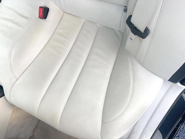 ６シリーズ ６４０ｉグランクーペ　Ｍスポーツパッケージ　サンルーフ　白革シート　ＬＥＤヘッド　純正ナビＴＶ　バックカメラ　パワーシート・ヒーター　クルーズコントロール　純正１９インチアルミ　ルームミラー内蔵ＥＴＣ　禁煙車（50枚目）