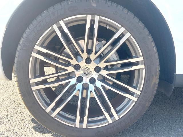 マカン マカンＳ　２０１９ＭＹ　サンルーフ　レザーＰＫＧ　スポーツクロノＰＫＧ　純正２１インチＡＷ　ＢＯＳＥサウンド　エントリードライブ　シートヒーター／ベンチレーション　ドライバーメモリーＰＫＧ　ＣＤ／ＤＶＤ　禁煙（60枚目）