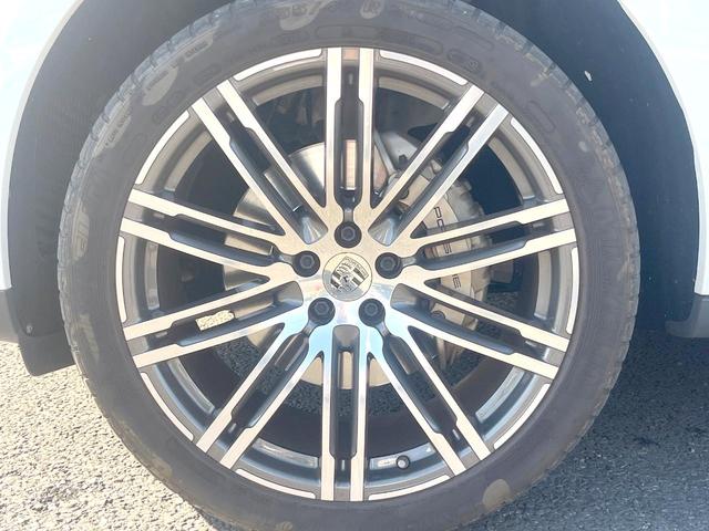 マカン マカンＳ　２０１９ＭＹ　サンルーフ　レザーＰＫＧ　スポーツクロノＰＫＧ　純正２１インチＡＷ　ＢＯＳＥサウンド　エントリードライブ　シートヒーター／ベンチレーション　ドライバーメモリーＰＫＧ　ＣＤ／ＤＶＤ　禁煙（61枚目）