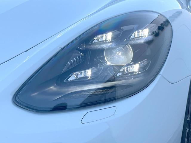 ●ＰＤＬＳ＋（ポルシェ・ダイナミック・ライト・システム）：ダイナミックコーナリングライトやヘッドライトの照射範囲の調整機能を搭載したＬＥＤヘッドライトを装備♪デザインも変更され、見た目にも差が出ます。