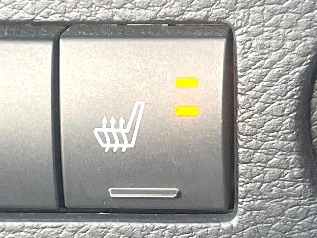 ●フロントシートヒーティング：運転席・助手席共に三段階で調節が可能なシートヒーターを装備しております。季節を問わず快適にご使用いただけます。