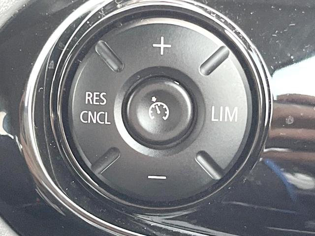 ＭＩＮＩ ジャーミン　クーパーＳ　３ドア　４０台限定車　黒革シート　純正ナビ　バックカメラ　シートヒーター　クルーズコントロール　ＬＥＤヘッド　純正１８インチアルミ　オートライト　デュアルオートエアコン　ルームミラー内蔵ＥＴＣ　禁煙車（7枚目）