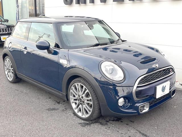 ＭＩＮＩ ジャーミン　クーパーＳ　３ドア　４０台限定車　黒革シート　純正ナビ　バックカメラ　シートヒーター　クルーズコントロール　ＬＥＤヘッド　純正１８インチアルミ　オートライト　デュアルオートエアコン　ルームミラー内蔵ＥＴＣ　禁煙車（29枚目）
