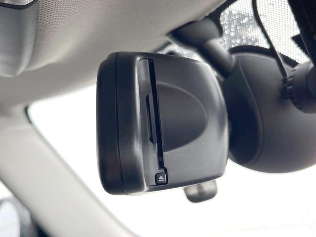 ●ＥＴＣ車載器内蔵ルームミラー：お引き渡し時には再セットアップを実施後、お渡しいたします。マイレージ登録に関してもお気軽に担当営業までお尋ねください。