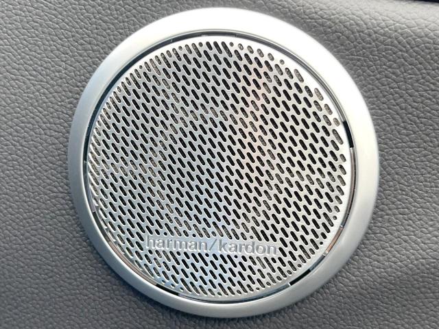 ●ｈａｒｍａｎ／ｋａｒｄｏｎサウンドシステム：オーディオ専門メーカーが手掛けるプレミアムスピーカーを装備。多数のスピーカーから、音の粒立ちまで分かる高品質な音楽をお楽しみいただけます。
