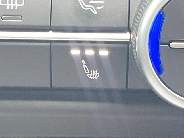 ●フロントシートヒーティング：運転席・助手席共に三段階で調節が可能なシートヒーターを装備しております。季節を問わず快適にご使用いただけます。