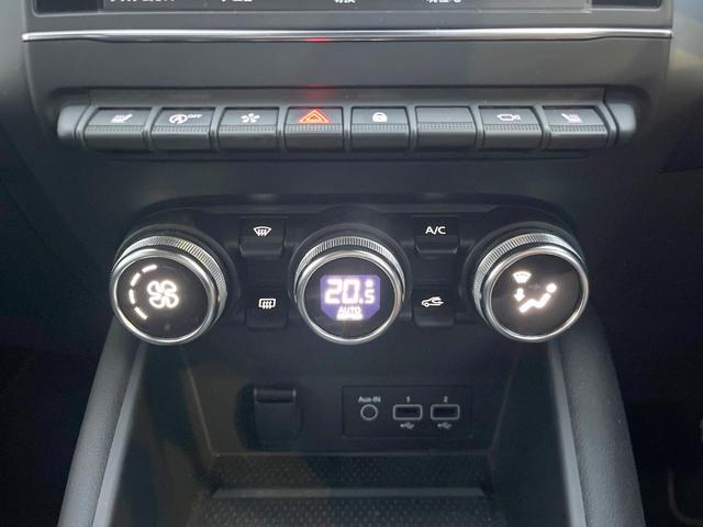 ●フロントシートヒーティング：運転席・助手席共に三段階で調節が可能なシートヒーターを装備しております。季節を問わず快適にご使用いただけます。