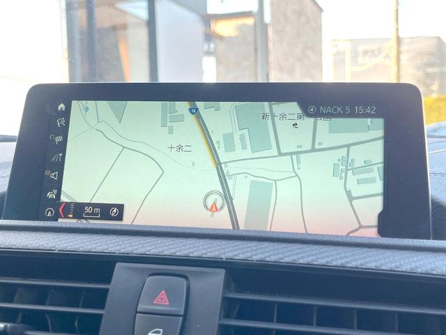 M2 ベースグレード 6MT Harman/Kardon 黒革シート 純正ナビ リアビューカメラ コンフォートアクセス パワーシート シートヒーター ドライビングアシスト LEDヘッドライト 純正19インチアルミ ETC(6枚目)
