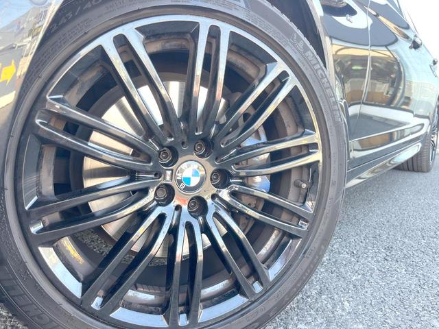 ５シリーズ ５３０ｉ　エディション　ミッション：インポッシブル　特別仕様車　ナイトブルー革スポーツシート　ｈａｒｍａｎ／ｋａｒｄｏｎサウンドシステム　ヘッドアップディスプレイ　アダプティブサスペンション　純正ナビ　全周囲カメラ　アクティブクルーズコントロール（14枚目）