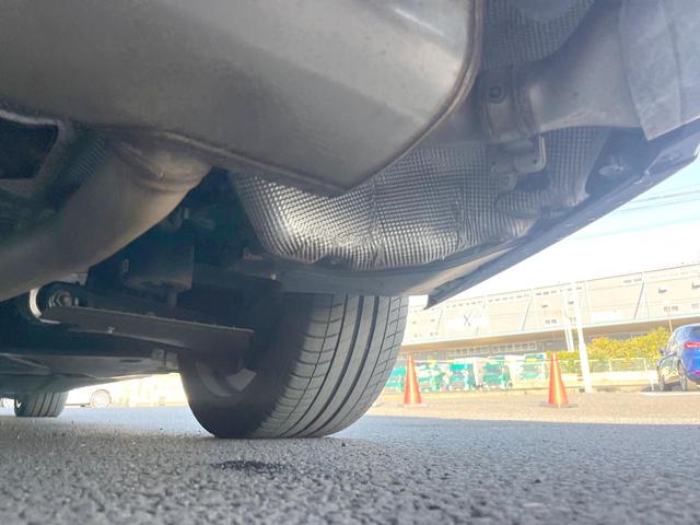 ５シリーズ ５３０ｉ　エディション　ミッション：インポッシブル　特別仕様車　ナイトブルー革スポーツシート　ｈａｒｍａｎ／ｋａｒｄｏｎサウンドシステム　ヘッドアップディスプレイ　アダプティブサスペンション　純正ナビ　全周囲カメラ　アクティブクルーズコントロール（22枚目）