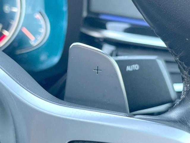 ５シリーズ ５３０ｉ　エディション　ミッション：インポッシブル　特別仕様車　ナイトブルー革スポーツシート　ｈａｒｍａｎ／ｋａｒｄｏｎサウンドシステム　ヘッドアップディスプレイ　アダプティブサスペンション　純正ナビ　全周囲カメラ　アクティブクルーズコントロール（41枚目）