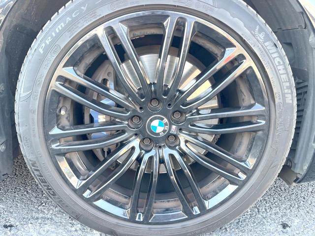 ５シリーズ ５３０ｉ　エディション　ミッション：インポッシブル　特別仕様車　ナイトブルー革スポーツシート　ｈａｒｍａｎ／ｋａｒｄｏｎサウンドシステム　ヘッドアップディスプレイ　アダプティブサスペンション　純正ナビ　全周囲カメラ　アクティブクルーズコントロール（64枚目）