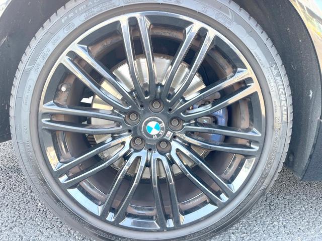 ５シリーズ ５３０ｉ　エディション　ミッション：インポッシブル　特別仕様車　ナイトブルー革スポーツシート　ｈａｒｍａｎ／ｋａｒｄｏｎサウンドシステム　ヘッドアップディスプレイ　アダプティブサスペンション　純正ナビ　全周囲カメラ　アクティブクルーズコントロール（66枚目）