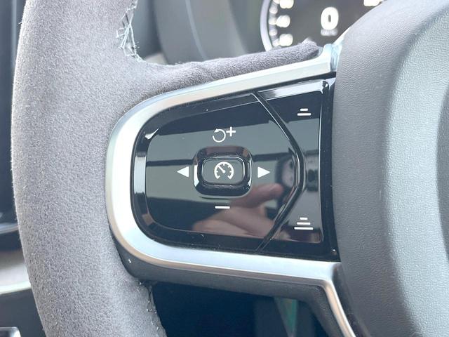 ＸＣ６０ Ｄ４　ＡＷＤ　インスクリプション　サンルーフ　茶革シート　車間警告機能　純正ナビＴＶ　３６０度カメラ　アダプティブクルーズ　全席シートヒーター　ベンチレーション　レーンキープ　ブラインドスポット　ＨＵＤ　純正１９インチアルミ　ＥＴＣ（7枚目）