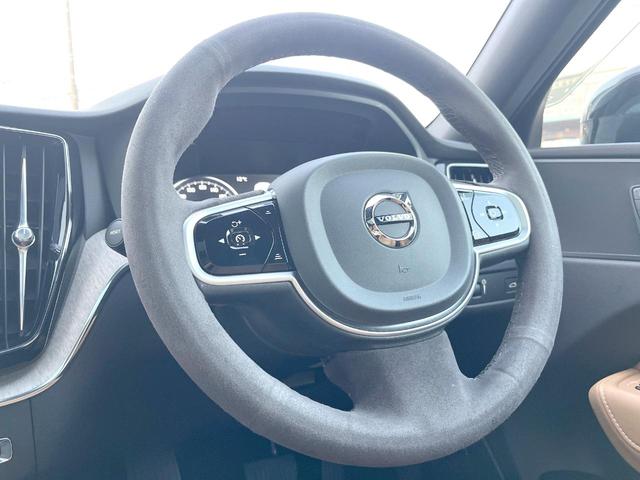 ＸＣ６０ Ｄ４　ＡＷＤ　インスクリプション　サンルーフ　茶革シート　車間警告機能　純正ナビＴＶ　３６０度カメラ　アダプティブクルーズ　全席シートヒーター　ベンチレーション　レーンキープ　ブラインドスポット　ＨＵＤ　純正１９インチアルミ　ＥＴＣ（11枚目）