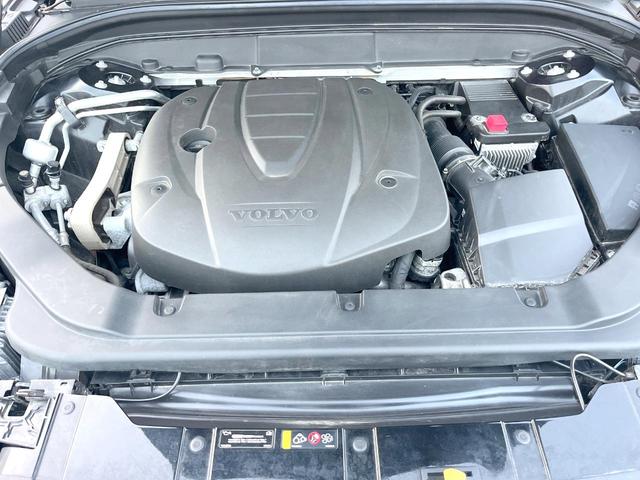 ＸＣ６０ Ｄ４　ＡＷＤ　インスクリプション　サンルーフ　茶革シート　車間警告機能　純正ナビＴＶ　３６０度カメラ　アダプティブクルーズ　全席シートヒーター　ベンチレーション　レーンキープ　ブラインドスポット　ＨＵＤ　純正１９インチアルミ　ＥＴＣ（18枚目）